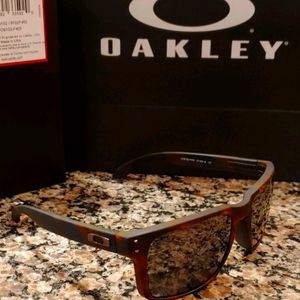 Oakley sunglasses